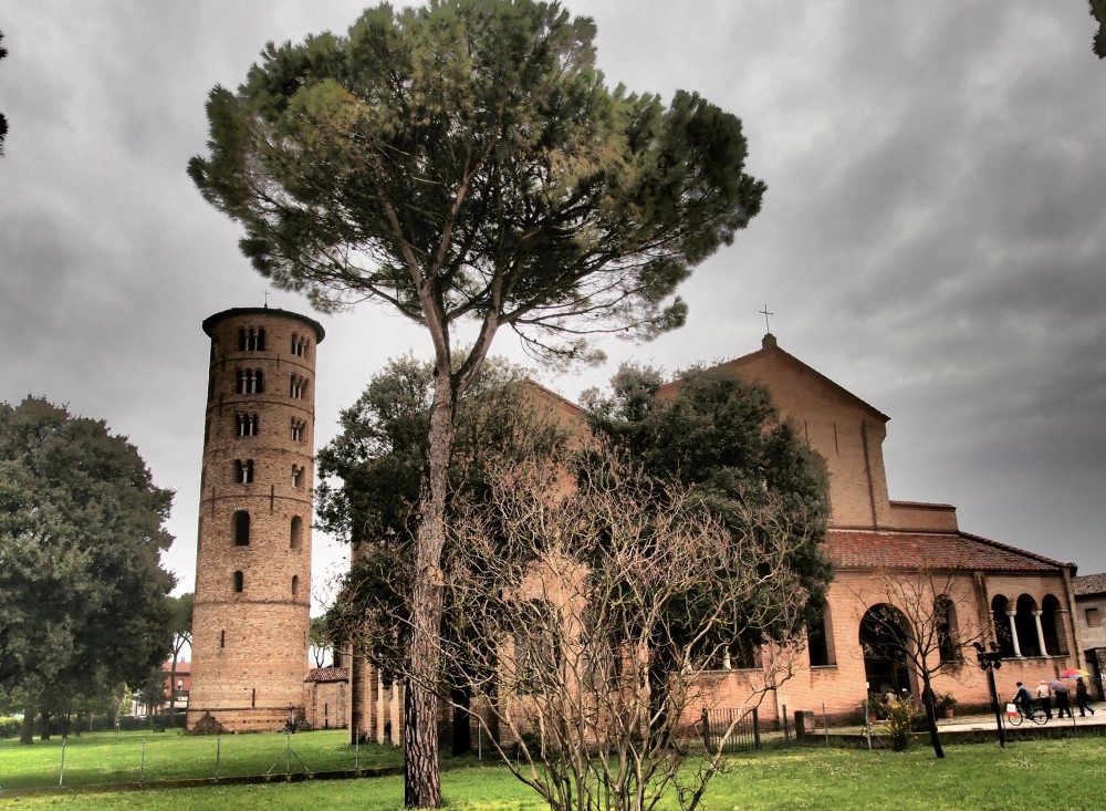 АВТОНОМНА ПРАВОСЛАВНА ЦЕРКВА ЗАХІДНОЇ ЄВРОПИ І КАНАДИ – 1993  УПЦ КП-Медіоланського i Святоюлінського Епархiя